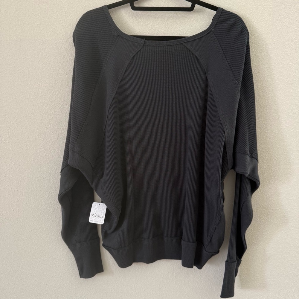 Free People Santa Clara Thermal Oversized V-Neck Black XS NWT - Picture 5 of 6